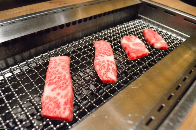 山牛-山形店-メニュー-山形牛一頭盛-三角バラ