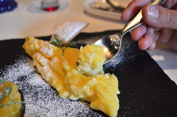 イルブル(IL BLU)-ランチセット-ドルチェ-焼きたてのクリームチーズオムレツ