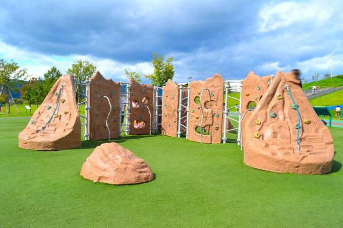 南陽市中央花公園-遊具-クライム_01