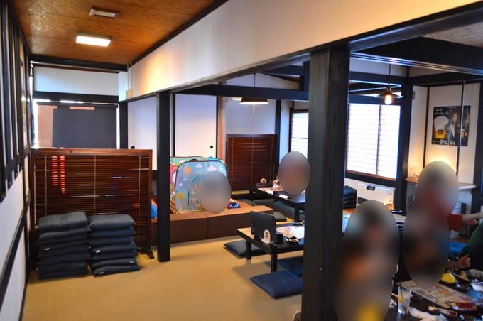 魚きがるに-店内の様子-2階-座敷_01