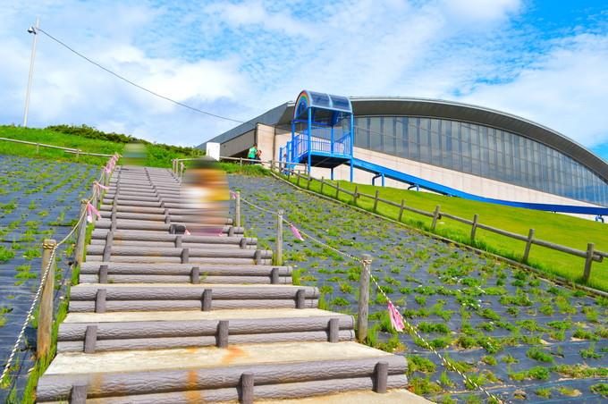 南陽市中央花公園-遊具-すべり台大2_01