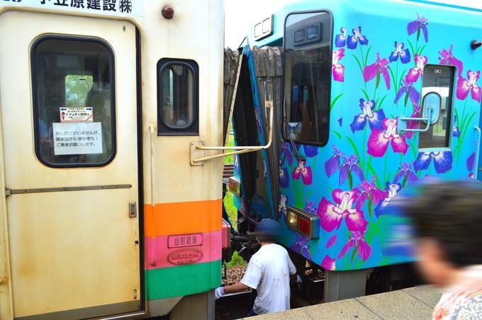 フラワー長井線-キッズ列車-車両連結2