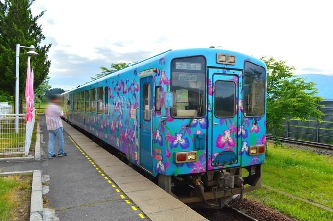 フラワー長井線-キッズ列車-車両