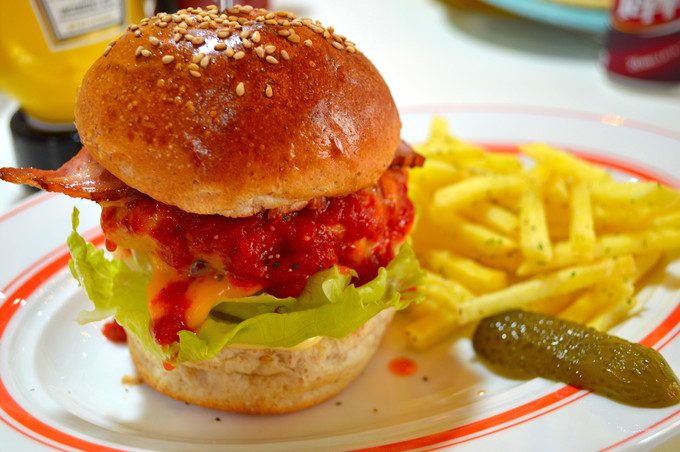 ハッピージャックディナー注文-ベーコンチーズバーガー1