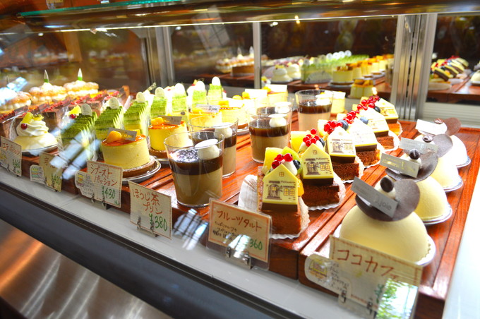 【食レポ】デジョワ(D.joie MANPEI)河北町本店｜ケーキ、かき氷、パンなど種類が豊富なスイーツショップの紹介