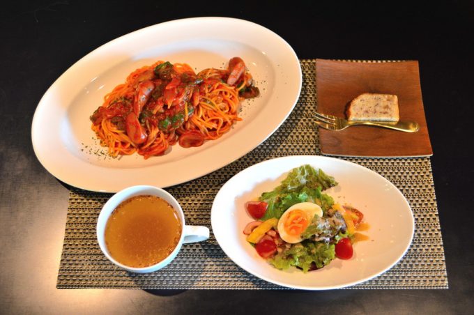 ユニテカフェ-注文-昔ながらのナポリタンランチ