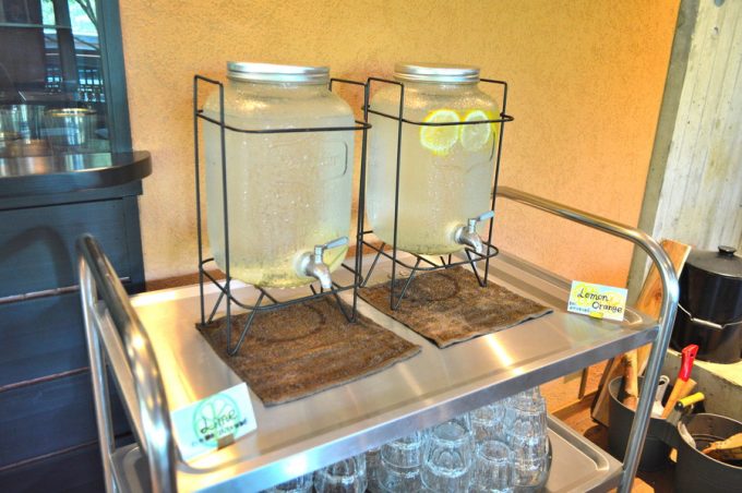 ユニテカフェ-店内-フルーツドリンク