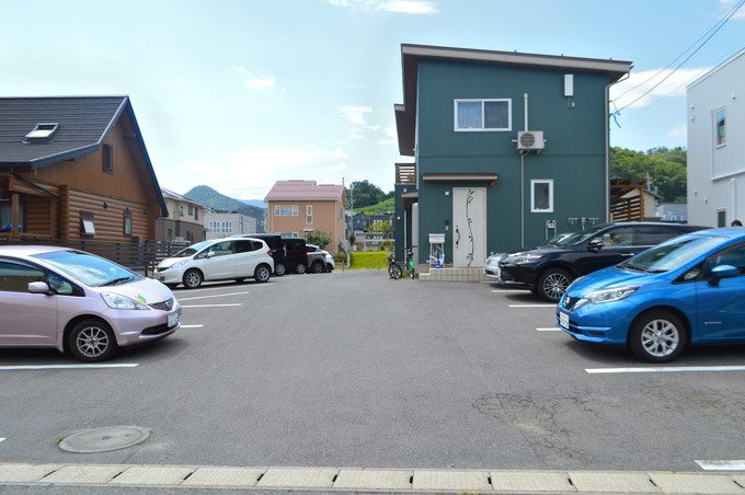 炭火焼肉-Meat Meet-駐車場1