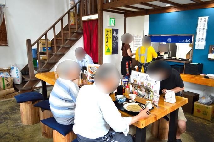 そば処春馬店内2