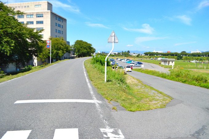 カフェ豆の木-駐車場までの道のり3