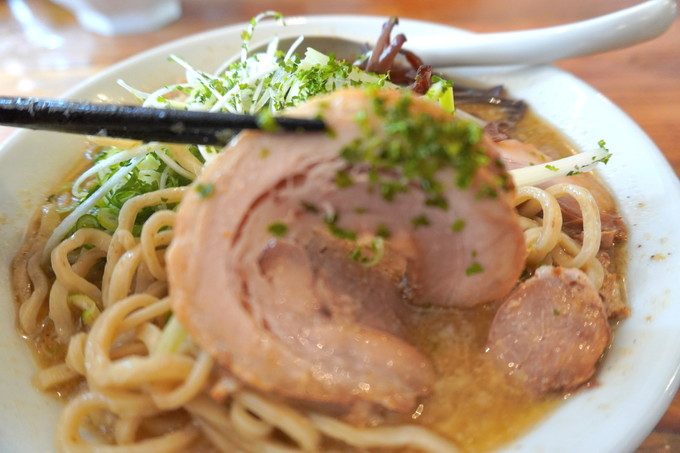 中華蕎麦春馬ールーキー味噌チャーシュー