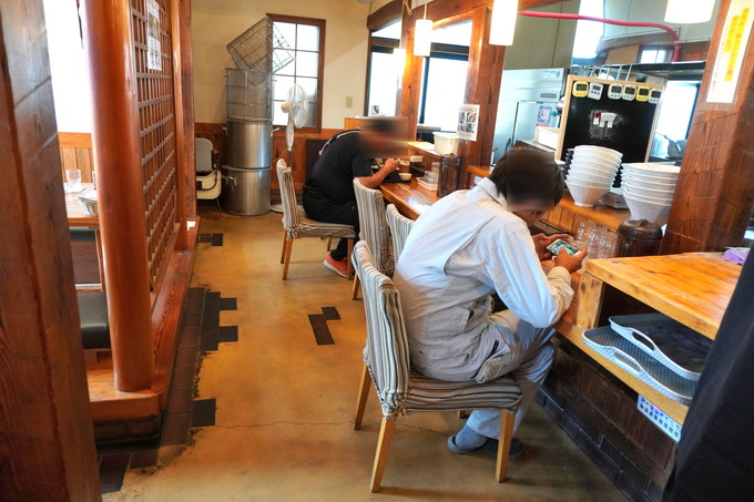 中華蕎麦春馬カウンター