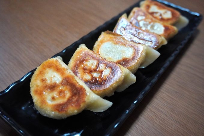 山形水餃子みどりのしづく-食レポ-焼き餃子3