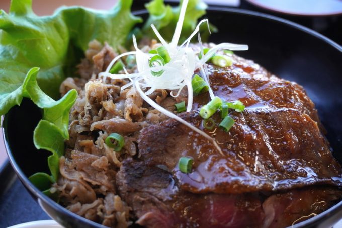 琥珀堂-ぐっと山形店-注文-米沢ステーキ丼2