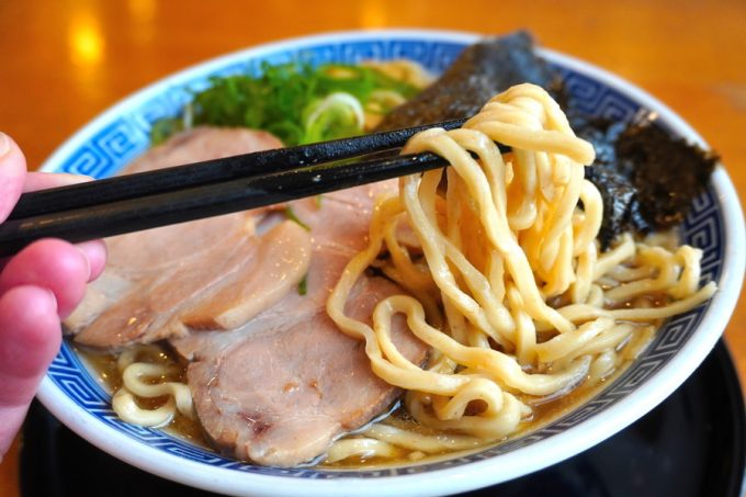 麺屋春馬-食レポ-煮干し中華そば麺