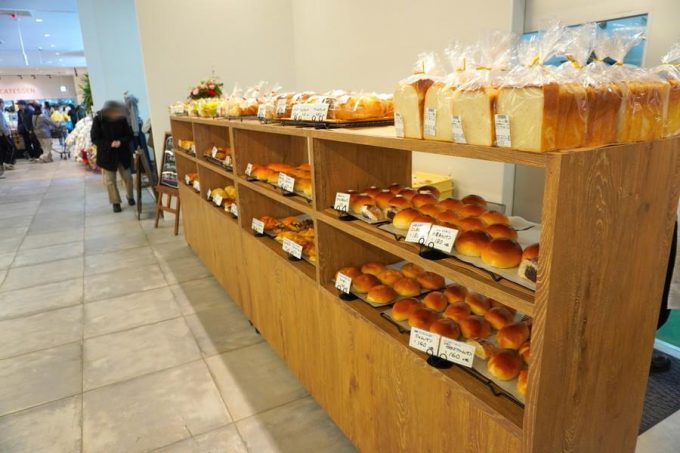 moh's(モーズ)-店内の様子-高橋小麦。