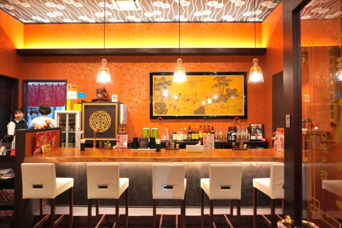 広東(かんとん)-店内の様子-入り口