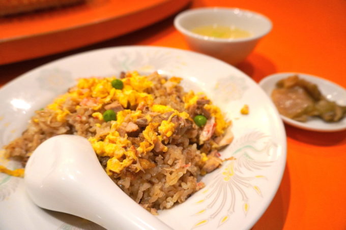 広東(かんとん)-食レポ-かに炒飯1