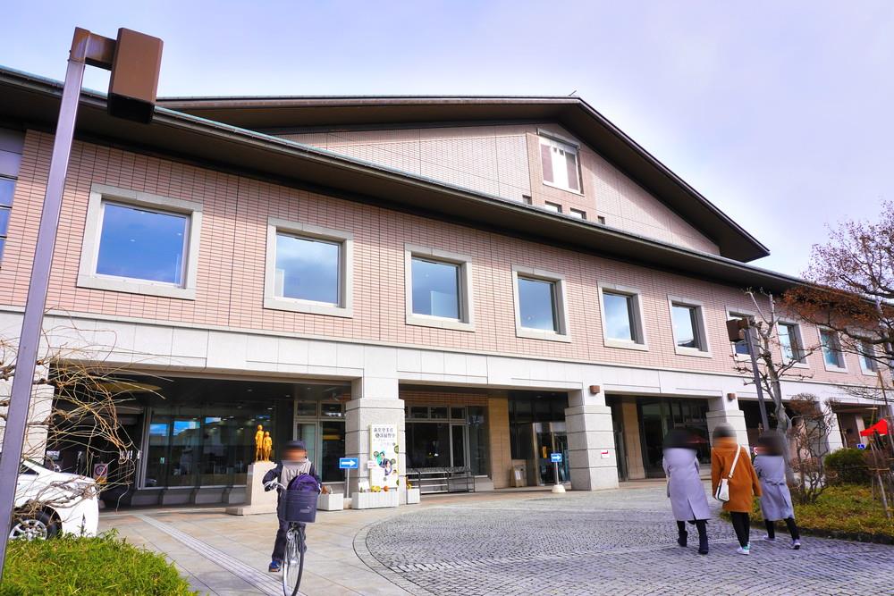 山形県立図書館-遊学館-外観