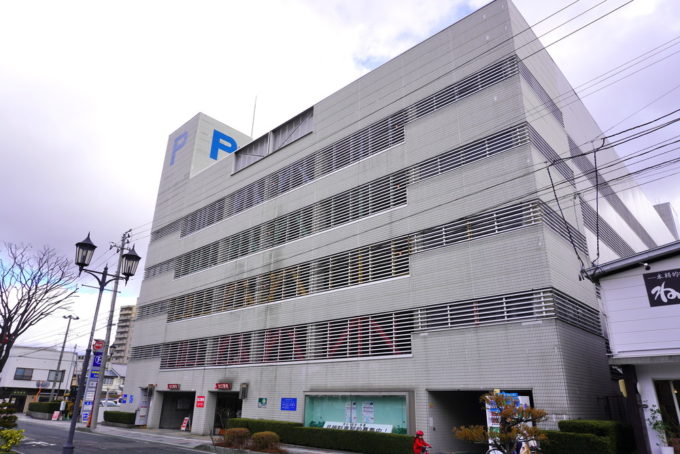 山形県立図書館-遊学館-駐車場-県営駐車場