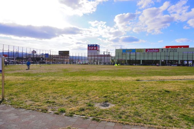 嶋遺跡気公園-祭りの広場1