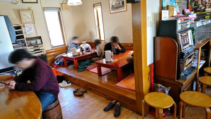 とんこつらーめんこう路-店内の様子-座敷