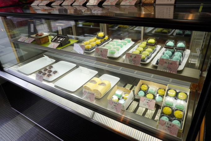 乃し梅本舗佐藤屋-店内の様子4