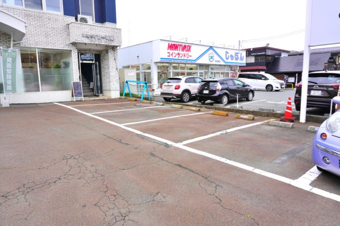 GIGI COFFEE BAR駐車場