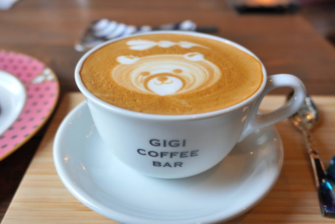 GIGI COFFEE BARカフェラテ