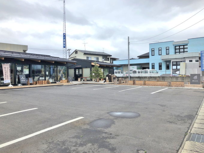 ハールモアチェ‐駐車場