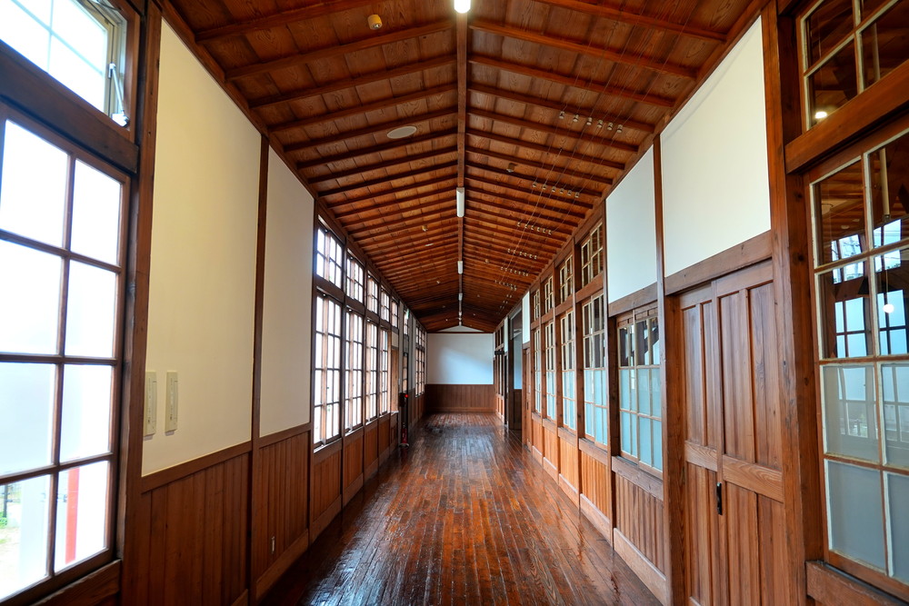 旧長井小学校第一校舎-校舎内の様子1