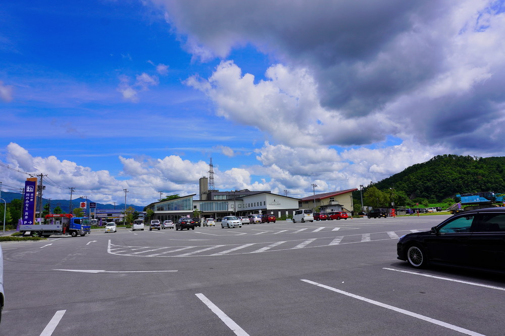 駐車場-道の駅かわのみなと長井