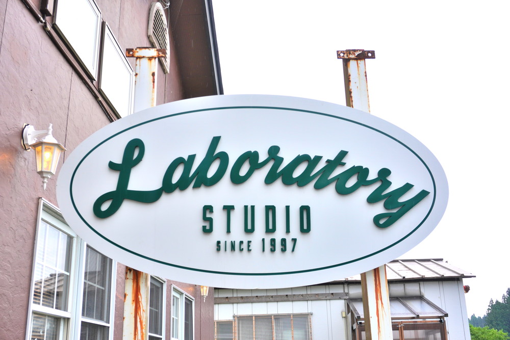 カフェラボ-看板