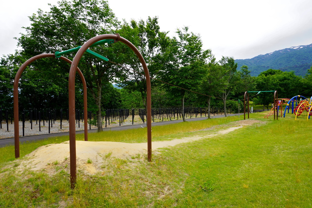 弓張平公園-子ども広場-ターザンロープ