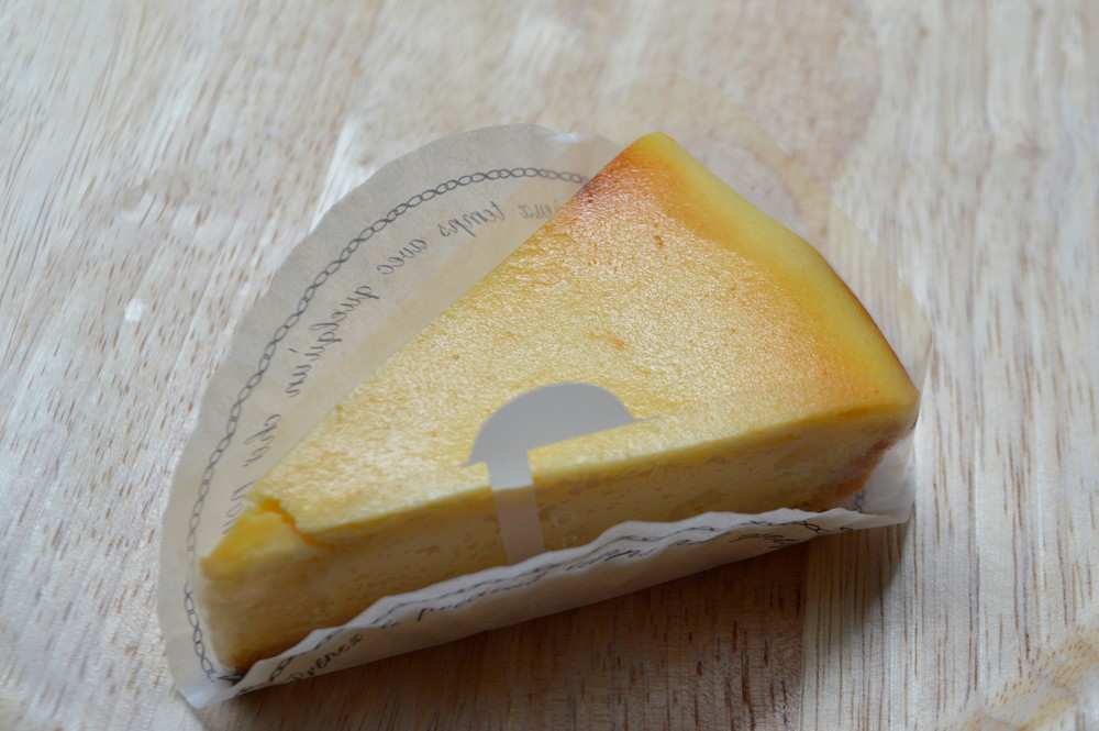 キュリオ-食レポ-ミディアムチーズケーキ