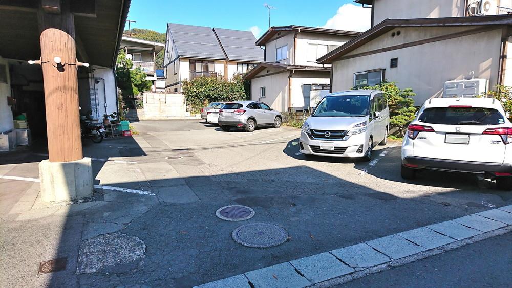 材木亭-駐車場