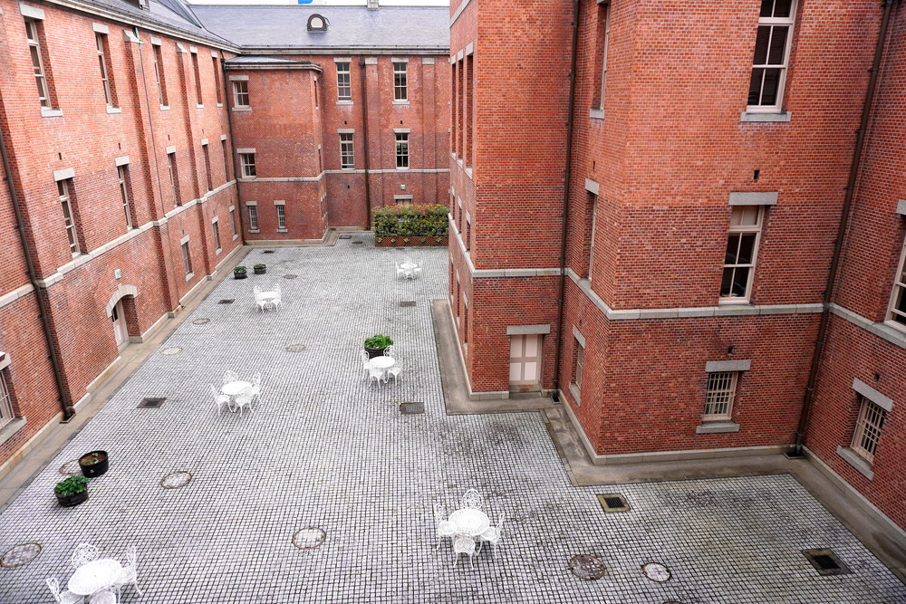 文翔館（山形旧県庁）-中庭2