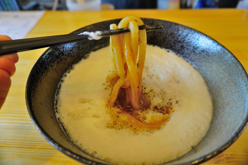 アマービレ-エスプーマカレーうどん麺