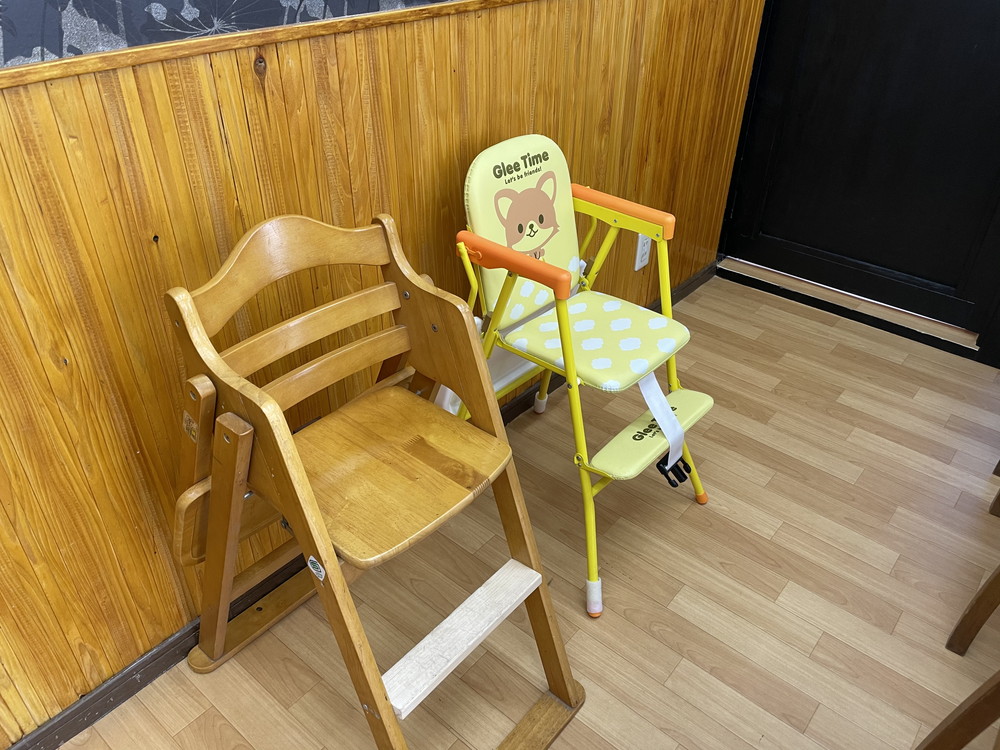 ムサインド料理-子ども用イス