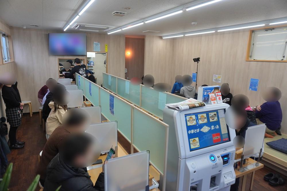 中華そば-雲ノ糸-店内の様子