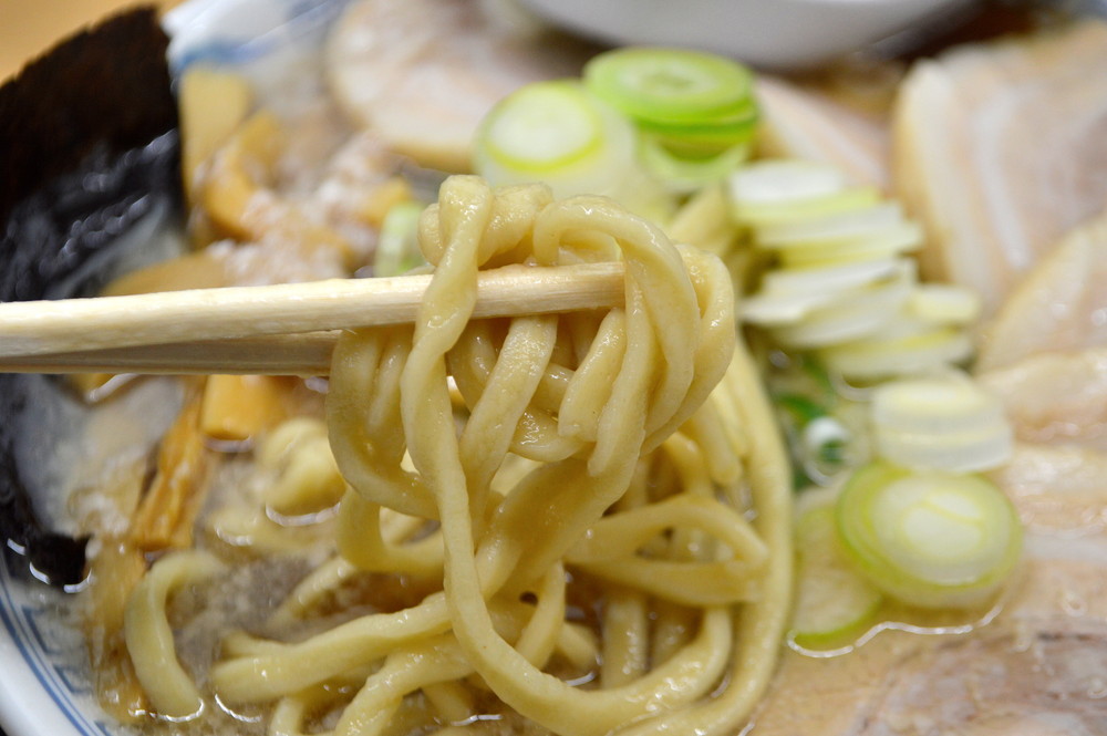 中華そば-雲ノ糸-食レポ-チャーシューメン5