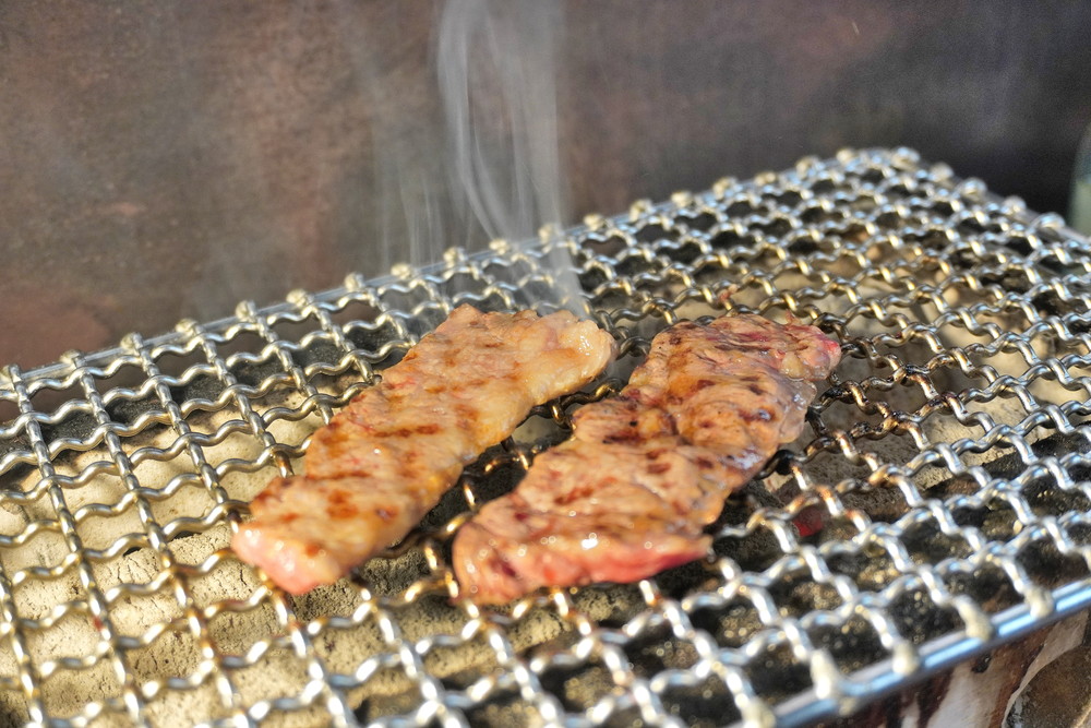 ひとりじめ-焼けた肉