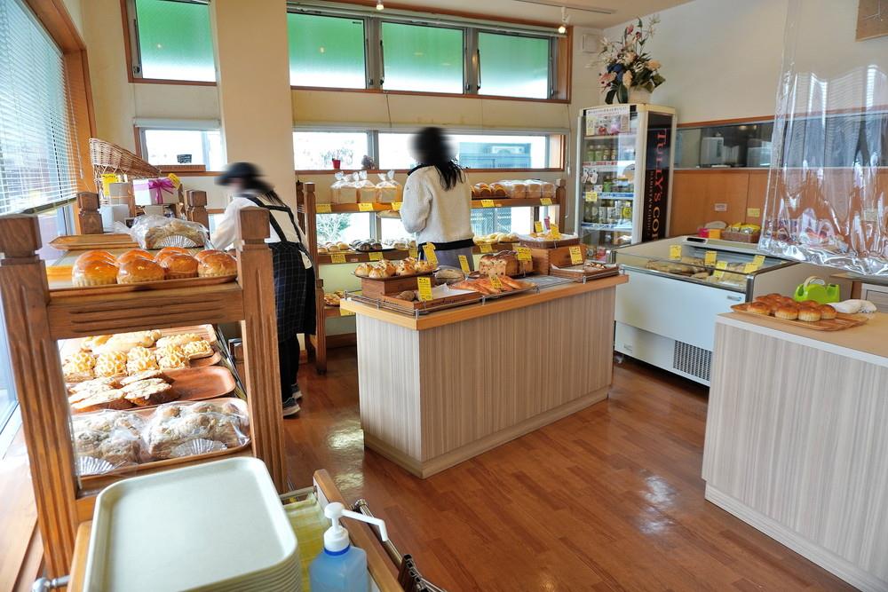 モアーリッチー店内