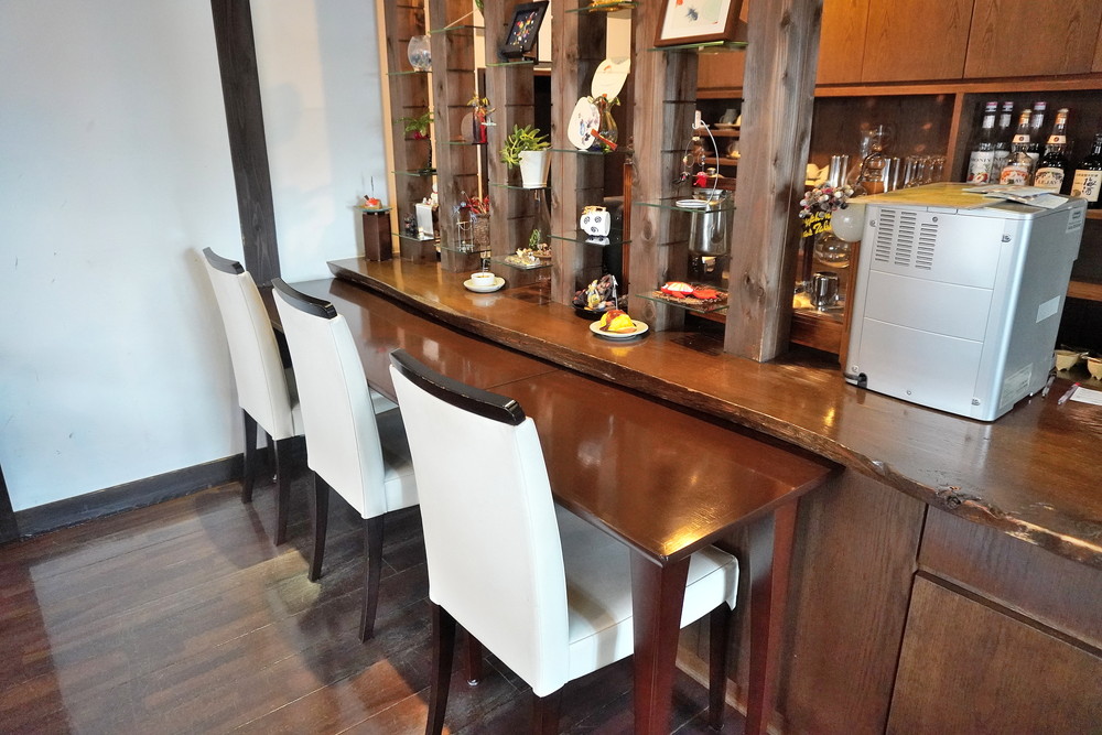 房's-1階カウンター席