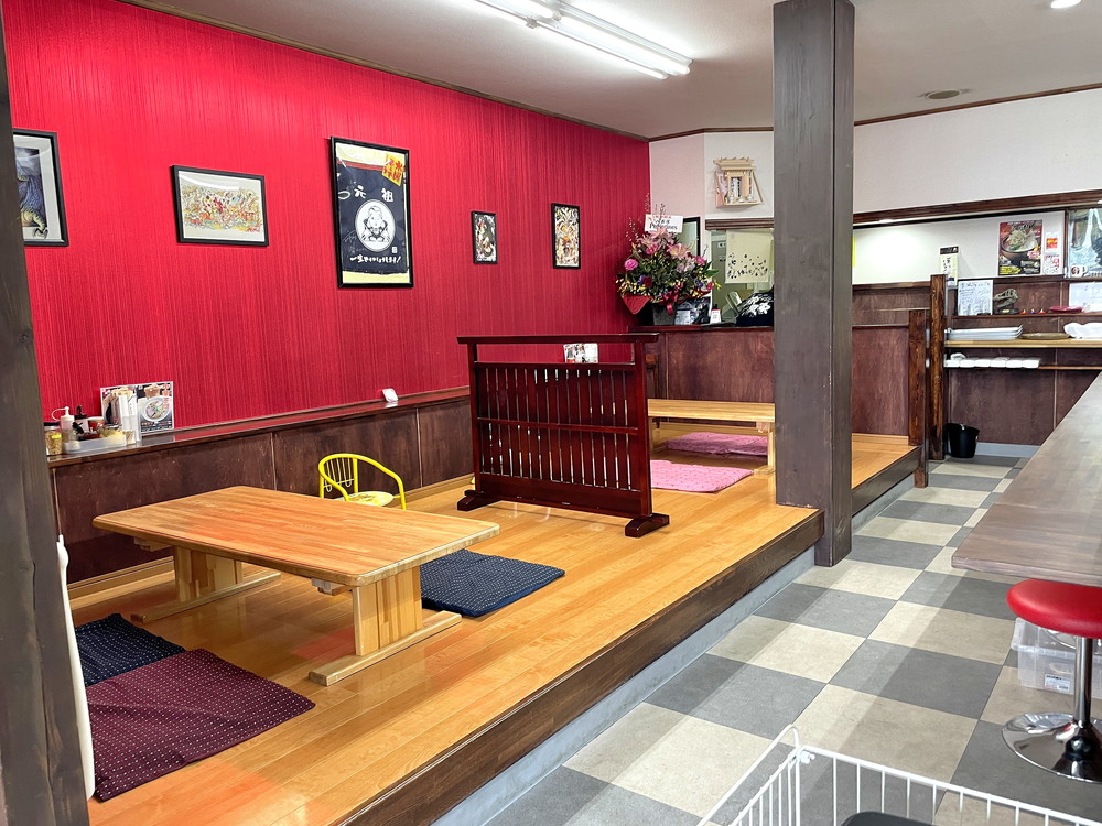 楽風家(ラフヤ)-店内の様子1