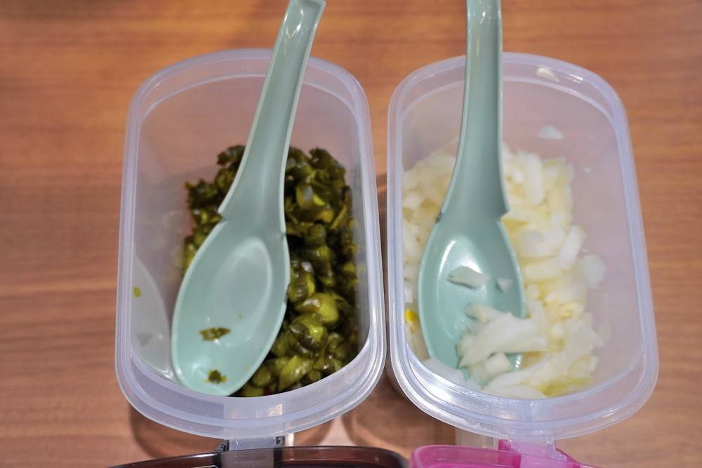 町田商店東根店-玉ねぎと漬物