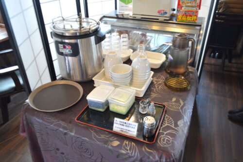 ひとりじ麺-店内の様子2