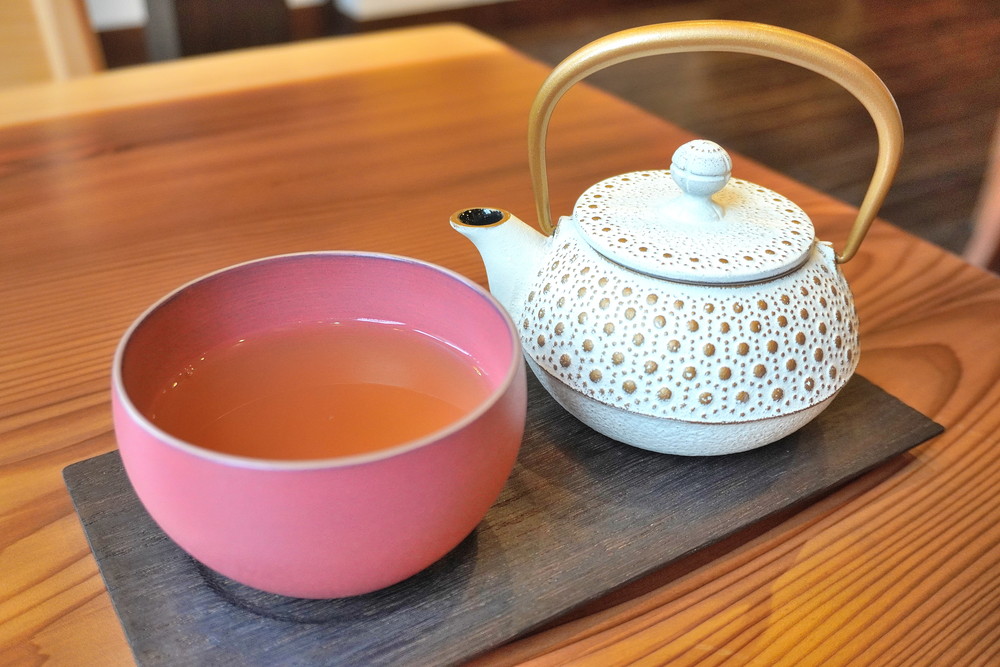 花とお茶鴇色-桃生茶