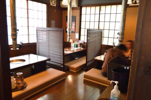 ひとりじ麺-店内の様子3