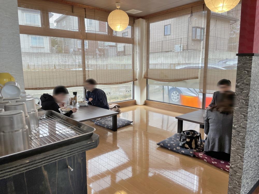鶏冠-店内の様子-3